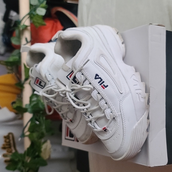 Fila disruptors. - Picture 3 of 3